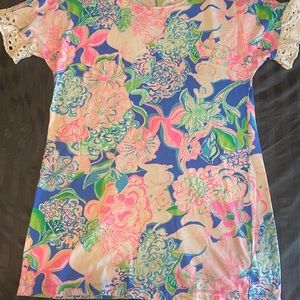 Cotton shaft dress with cotton lace sleeves